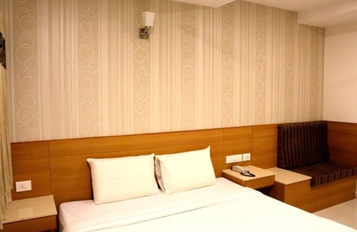 Ram Nagar Hotel | Hotel Apple Park