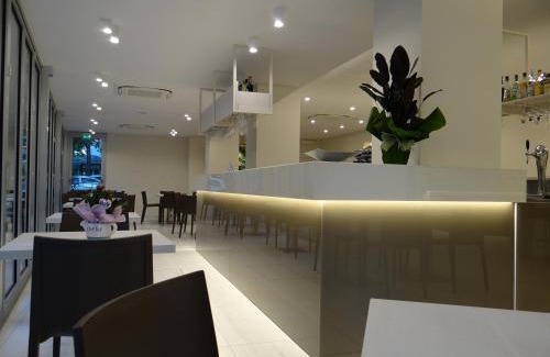 Misano Adriatico Hotel | Hotel Aquila D'Oro