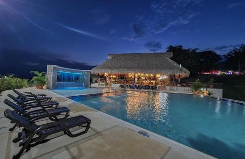 Puerto Triunfo Hotel | Hotel Arbóreo Doradal
