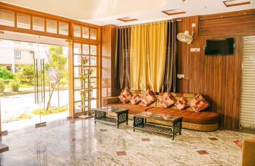 Gayariawas Hotel | Hotel Ardency Green