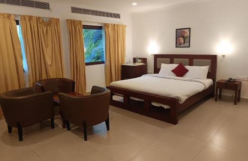 Mundakayam Hotel | Hotel Armani