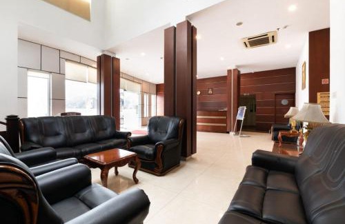 Mundakayam Hotel | Hotel Armani