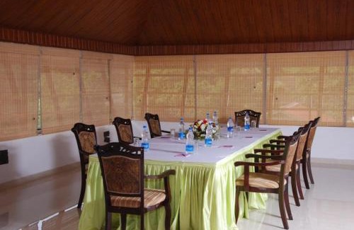 Mundakayam Hotel | Hotel Armani