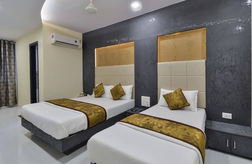Dadar East Hotel | Hotel Aroma