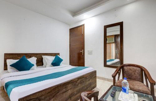 Chhatarpur Bed & Breakfast | Hotel Aron By The Premium Villa