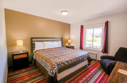 Glenwood Hotel | Hotel Arthur by OYO Glenwood Hwy 34