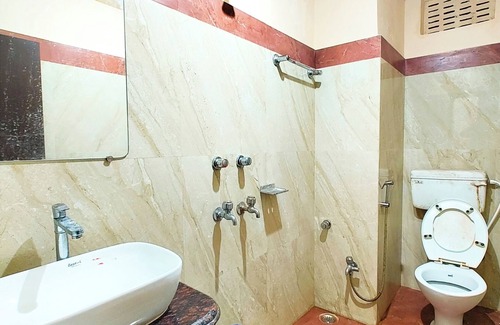Puri Hotel | HOTEL ARYA PALACE