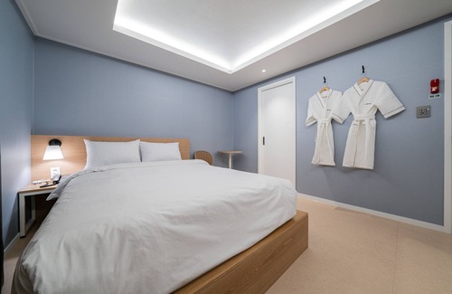 Jongno-dong Hotel | Hotel At Home