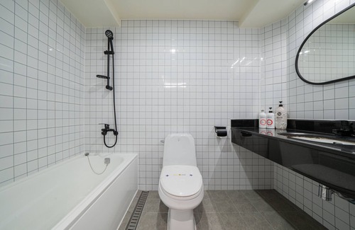 Jongno-dong Hotel | Hotel At Home