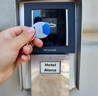 Tricolore Hotel | Hotel Atena