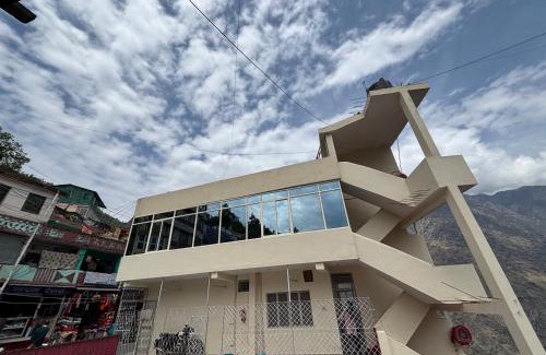 Gobind Dham Hotel | Hotel Atithi