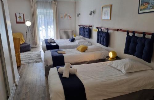 Coulon Hotel | Hotel Au Marais
