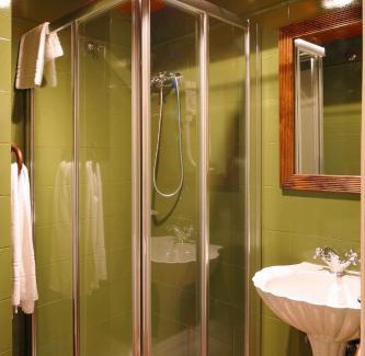 Villaviciosa Hotel | Hotel Avenida Real