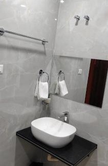 Robertsganj Hotel | Hotel Avinash