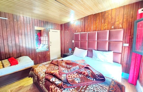 Mallital Hotel | Hotel Avon Lake View Mall Road Nainital