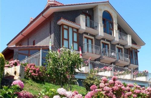 San Vicente de la Barquera Hotel | Hotel Azul de Galimar