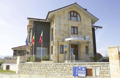 San Vicente de la Barquera Hotel | Hotel Azul de Galimar