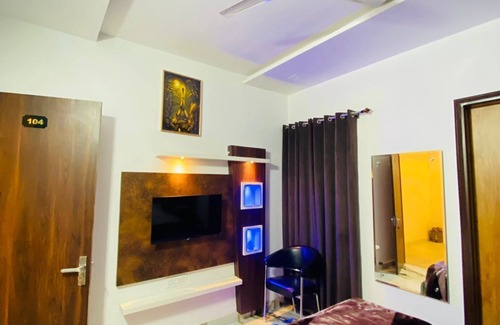Patiala Hotel | Hotel Azaara