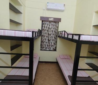 Kolhapur House | Hotel Bakul