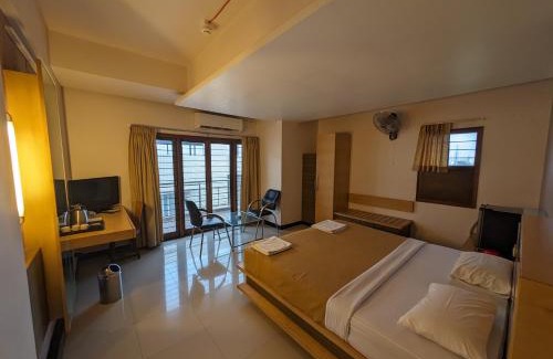 Bellary Hotel | Hotel Bala Regency