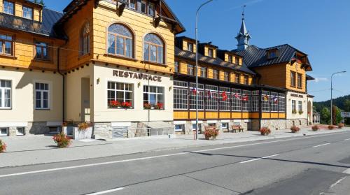 Bila Hotel | Hotel Bauer