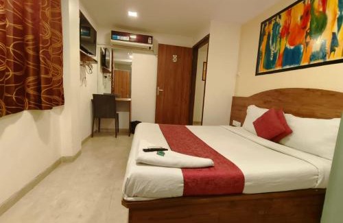Airport Area Hotel | Hotel Beach Crown Juhu