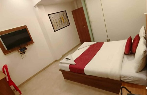 Juhu Hotel | hotel beach crown juhu