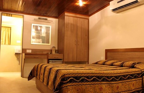 Juhu Hotel | Hotel Beach Garden