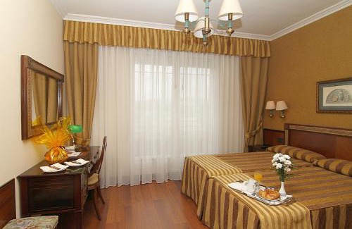 El Pison Hotel | Hotel Begoña Park