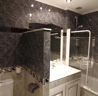 El Pison Hotel | Hotel Begoña Park