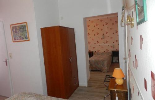 Les Aubugues Hotel | Hotel Belle Vue