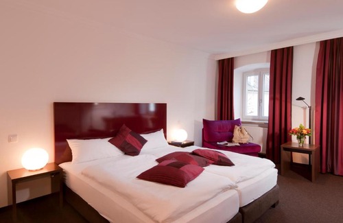 Neuburg Hotel | Hotel Bergbauer mit Late-Self-Check-IN