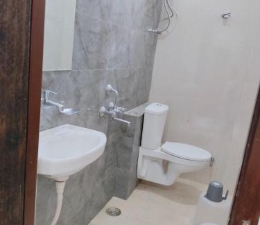 Udaipur Hotel | Hotel Bhavya Palace