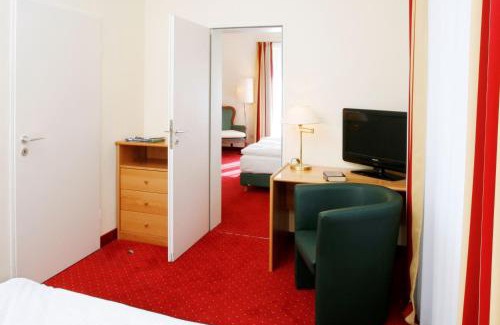 Biederstein Hotel | Hotel Biederstein am Englischen Garten