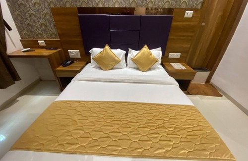 Kalina Hotel | HOTEL BKC CROWN - NEAR TRADE CENTRE