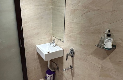 Kalina Hotel | Hotel BKC Mannat
