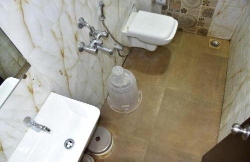 Kismat Nagar Hotel | Hotel BKC Palace Inn - Near US Consulate, Bandra Kurla Complex హోటల్ బి కే సి ప్యాలెస్ ఇన్