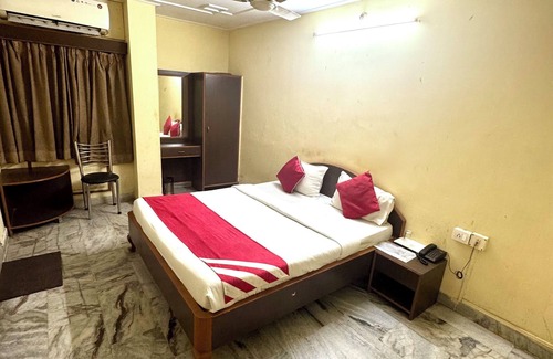 Sualkuchi Hotel | Hotel BKR Guwahati