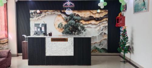 Sahibabad Hotel | Hotel Blue Heaven Oyotownhouse