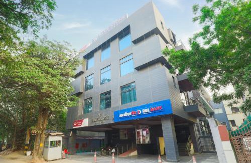 Kalkaji Hotel | Hotel Bluestone Nehru Place by The Cosy Hotels