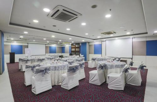 Kalkaji Hotel | Hotel Bluestone Nehru Place by The Cosy Hotels