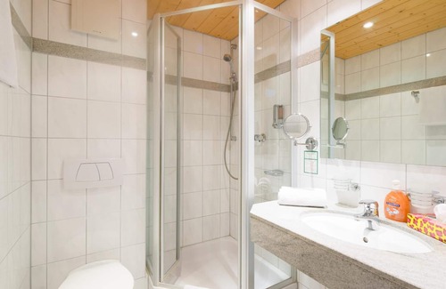 Opfingen Hotel | Hotel Blume