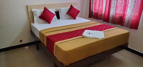Pollachi Hotel | Hotel BMR Stay