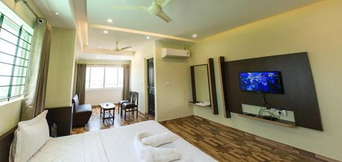 Adyar Cabin | Hotel Bombay Residency-Bombay Lucky Restaurant
