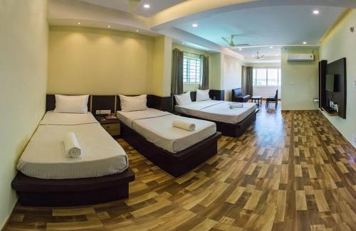 Adyar Cabin | Hotel Bombay Residency-Bombay Lucky Restaurant