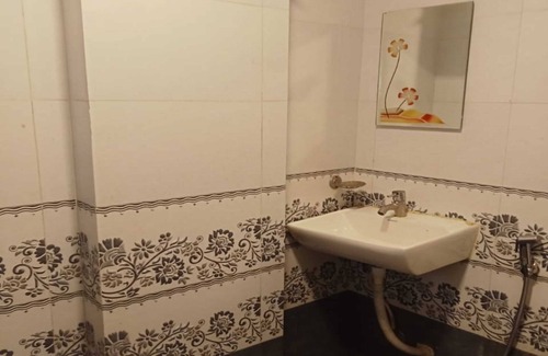 Borivali East Hotel | Hotel Borivali Executive