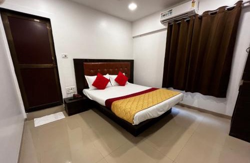 Borivali East Hotel | Hotel Borivali Executive - Near Borivali Railway Station
