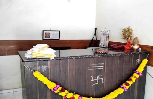 Borivali East Hotel | Hotel Borivali Executive - Near Borivali Railway Station