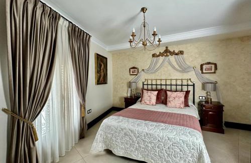 Historic Center of Estepona Hotel | Hotel Boutique Casa Veracruz