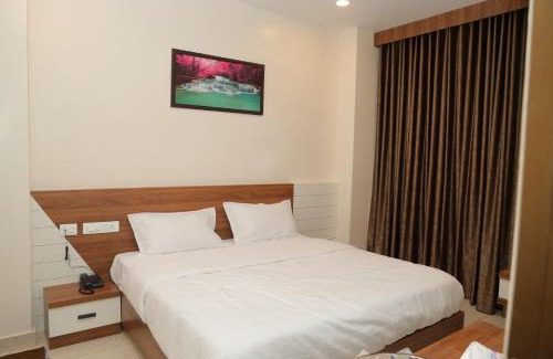 Gandhipuram Hotel | Hotel BR Grand
